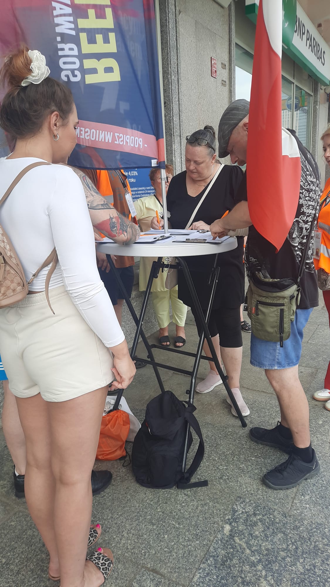 Zbiórka podpisów — Stołeczna Operacja Referendalna