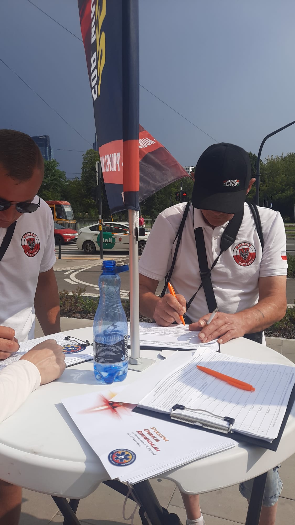 Zbiórka podpisów — Stołeczna Operacja Referendalna