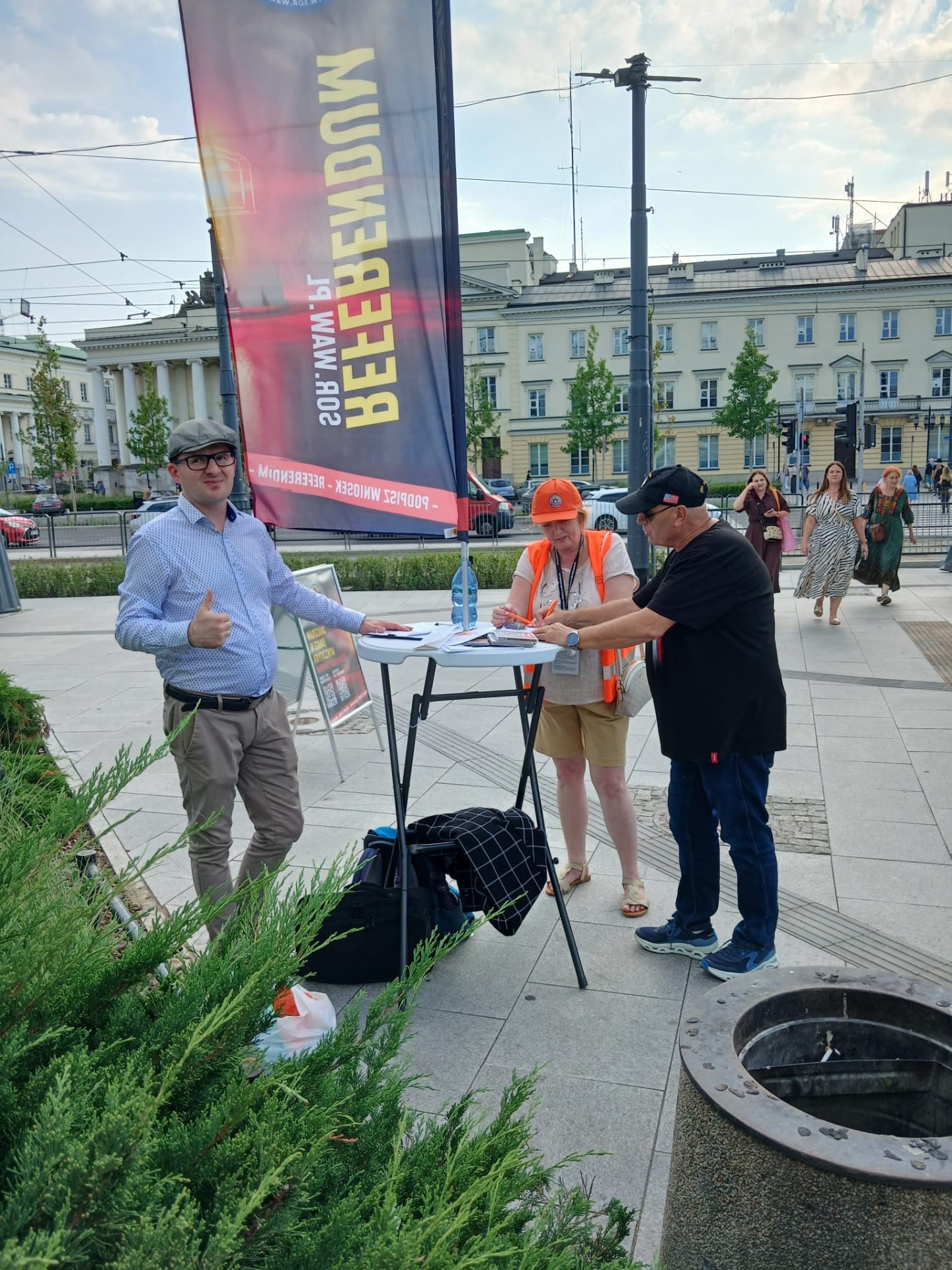 Zbiórka podpisów — Stołeczna Operacja Referendalna
