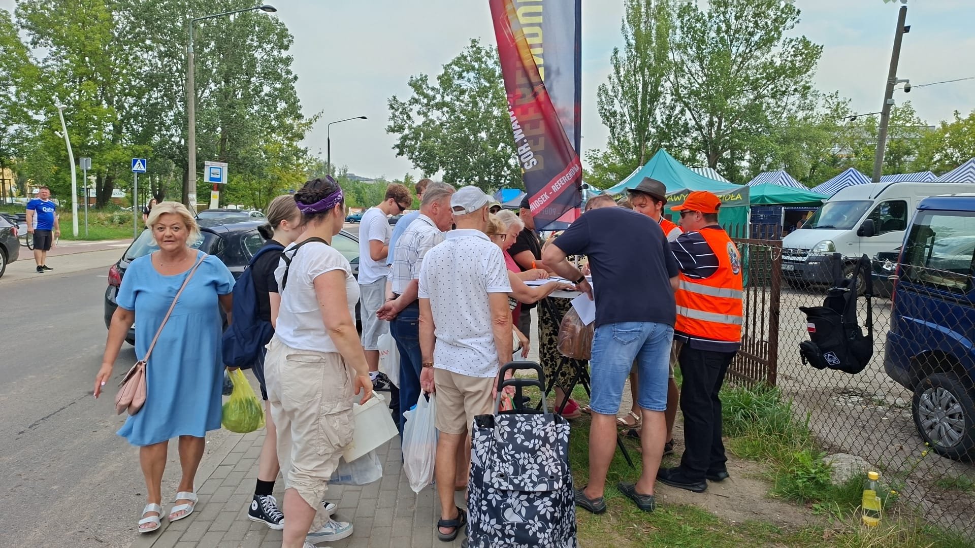 Zbiórka podpisów — Stołeczna Operacja Referendalna