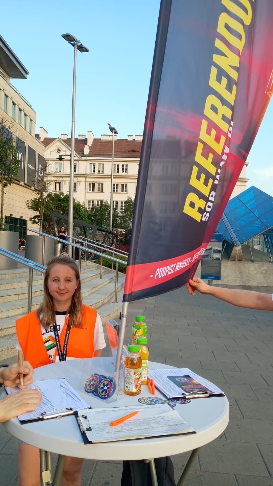 Zbiórka podpisów — Stołeczna Operacja Referendalna